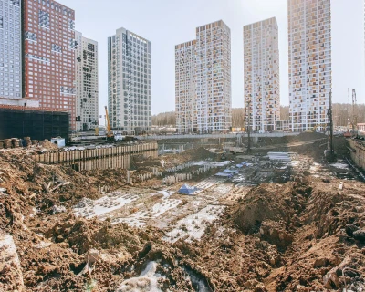 2022 Март