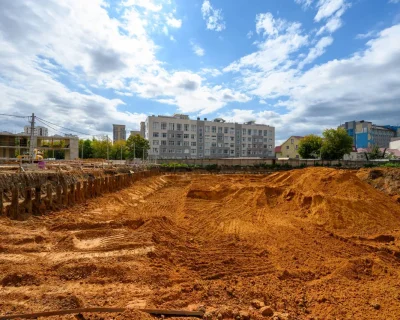 2025 Август